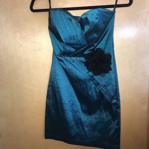 Turquoise strapless dress